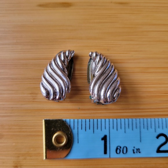 Vintage Barclay Silver Tone Leaf Clip On Earrings Signed - Picture 2 of 5